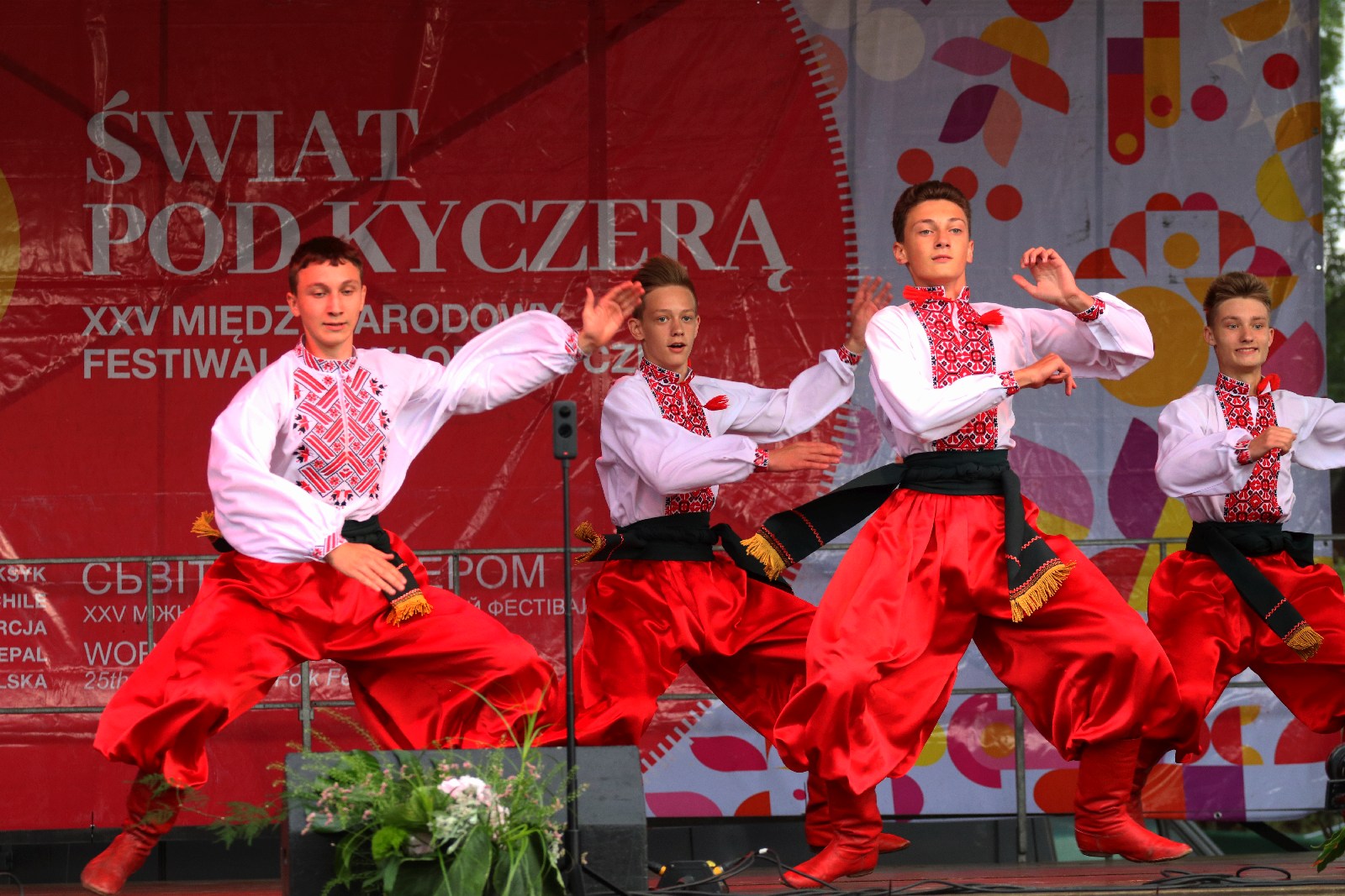 Barwny „Świat pod Kyczerą” zakończony koncertem w Legnickim Polu