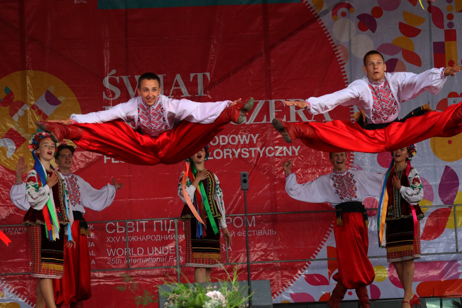 Barwny „Świat pod Kyczerą” zakończony koncertem w Legnickim Polu