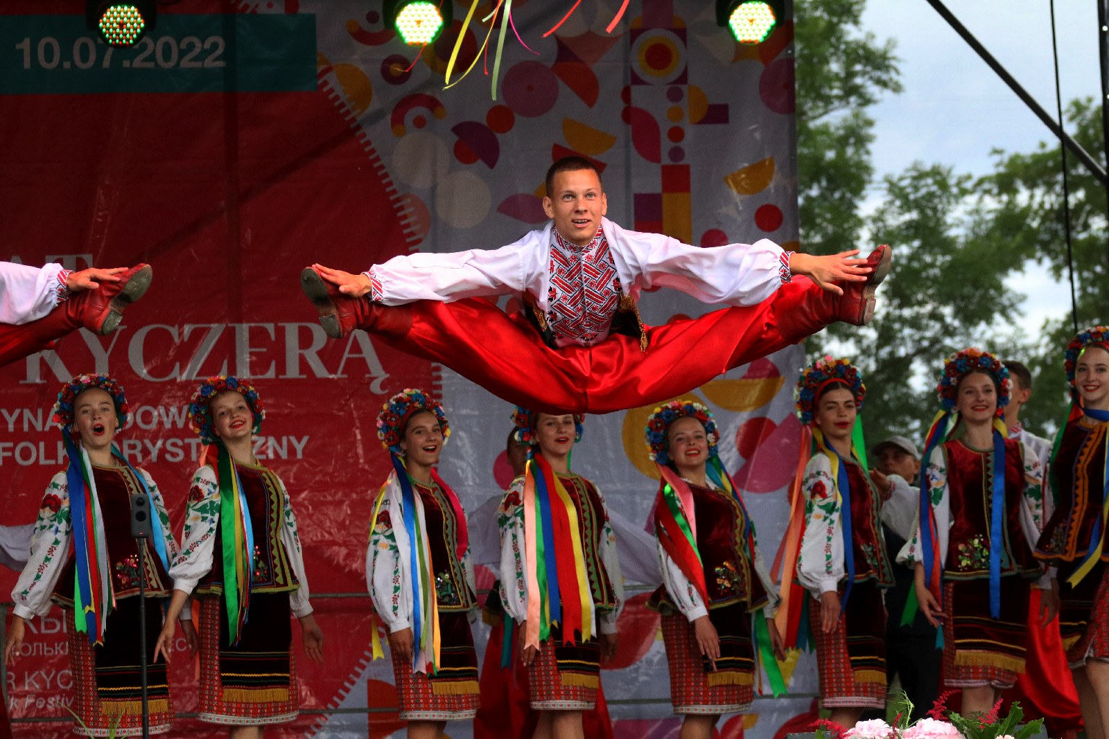 Barwny „Świat pod Kyczerą” zakończony koncertem w Legnickim Polu
