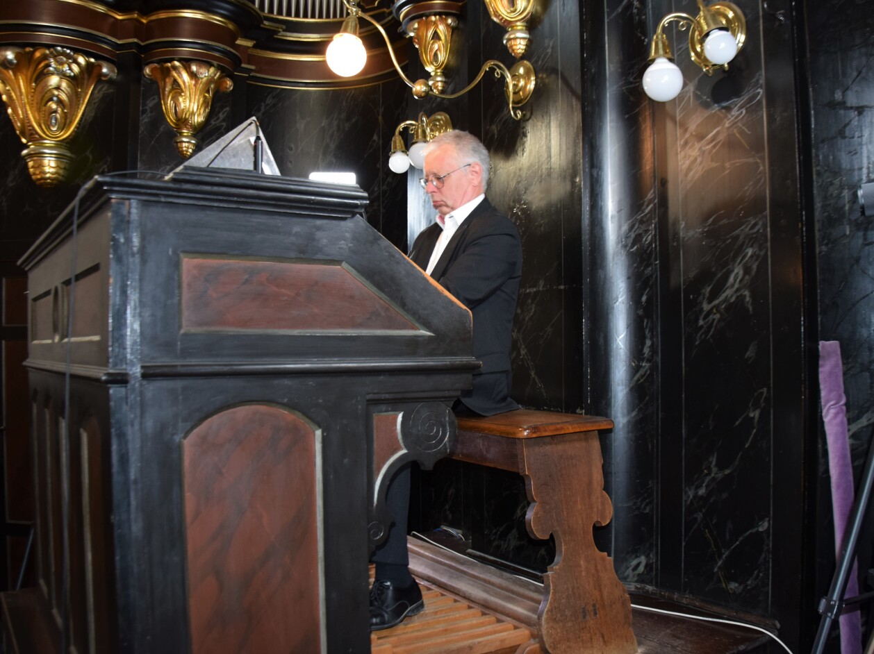 Wolfgang Seifen zagrał na organach w chojnowskim kościele