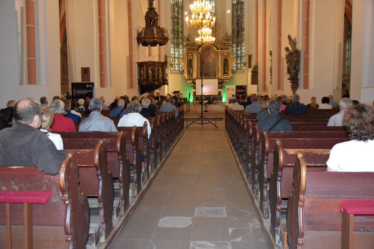 Wolfgang Seifen zagrał na organach w chojnowskim kościele