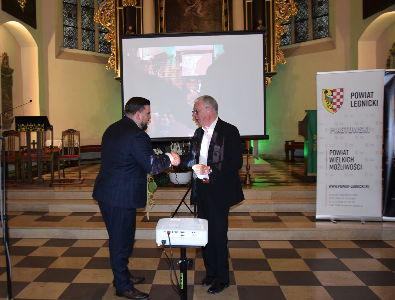 Wolfgang Seifen zagrał na organach w chojnowskim kościele