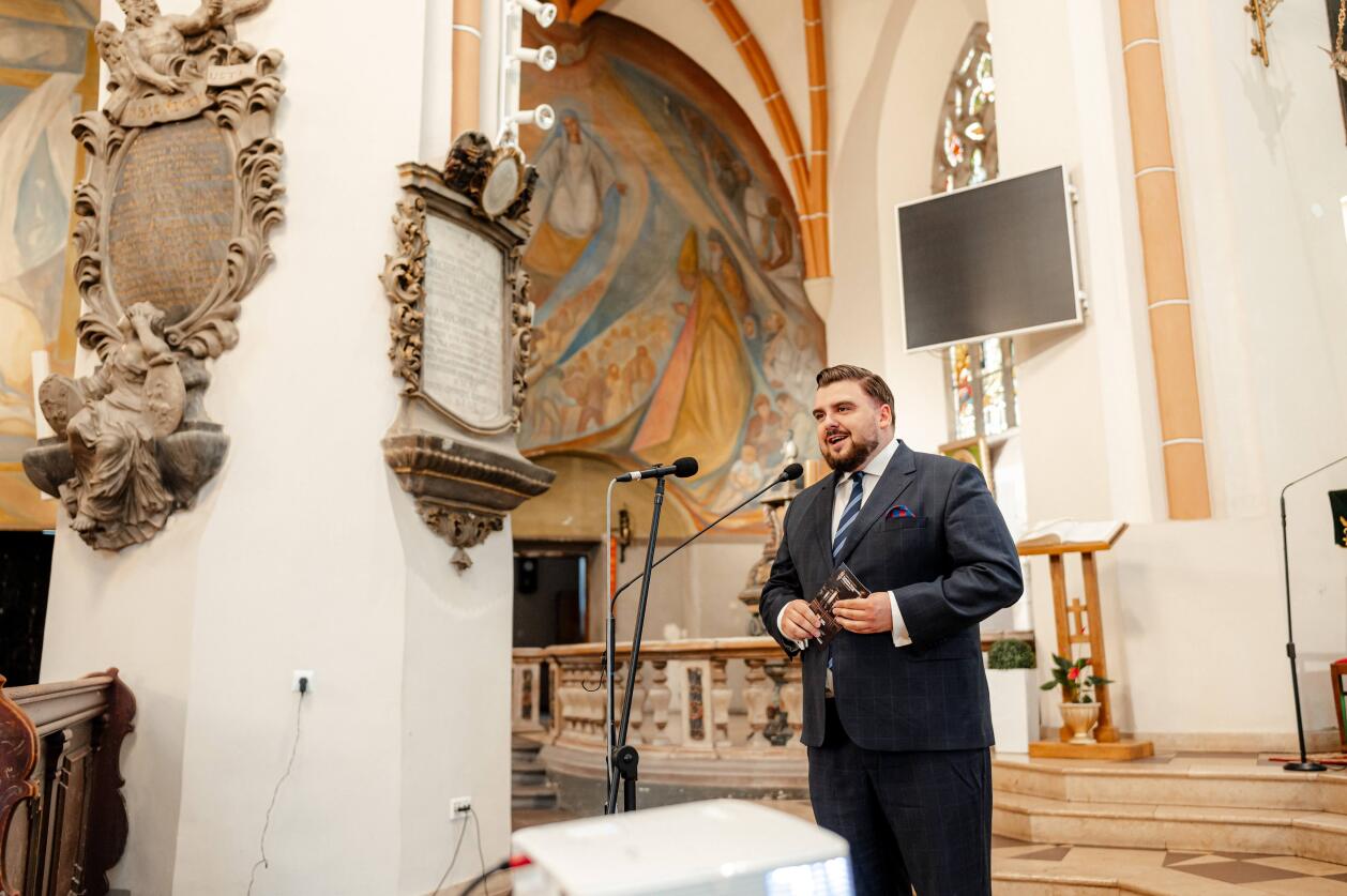 Wolfgang Seifen zagrał na organach w chojnowskim kościele