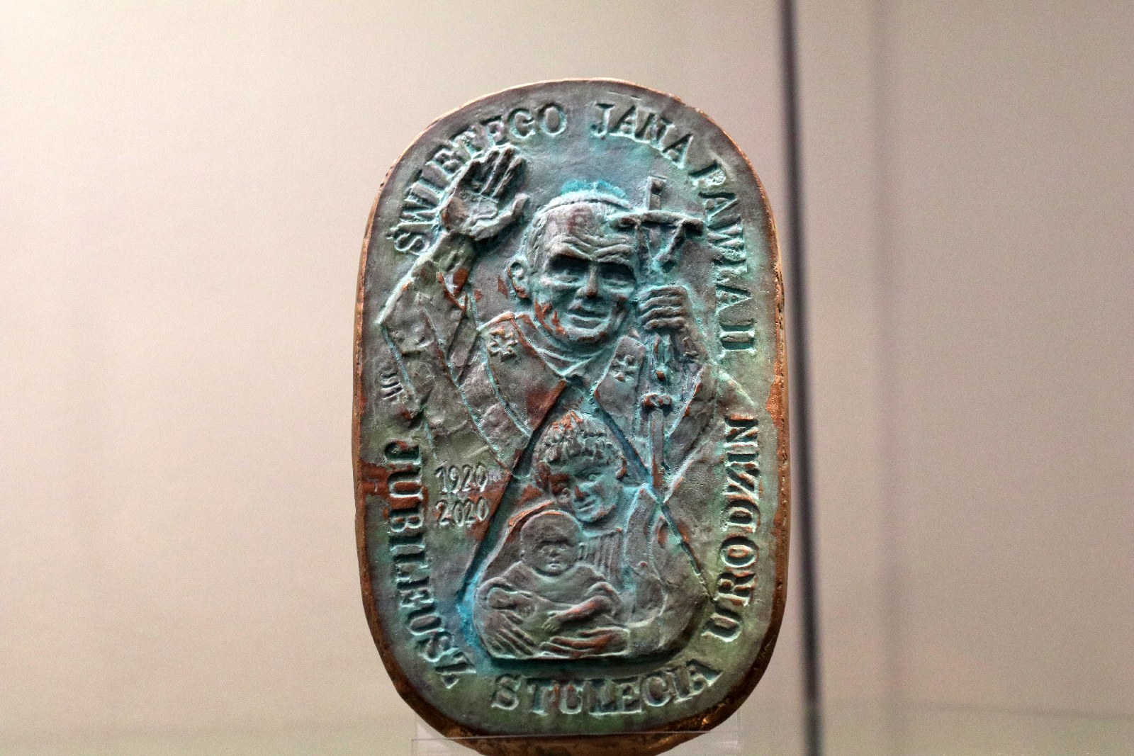 Wystawa pamięci Bernarda Adamowicza w Muzeum Miedzi