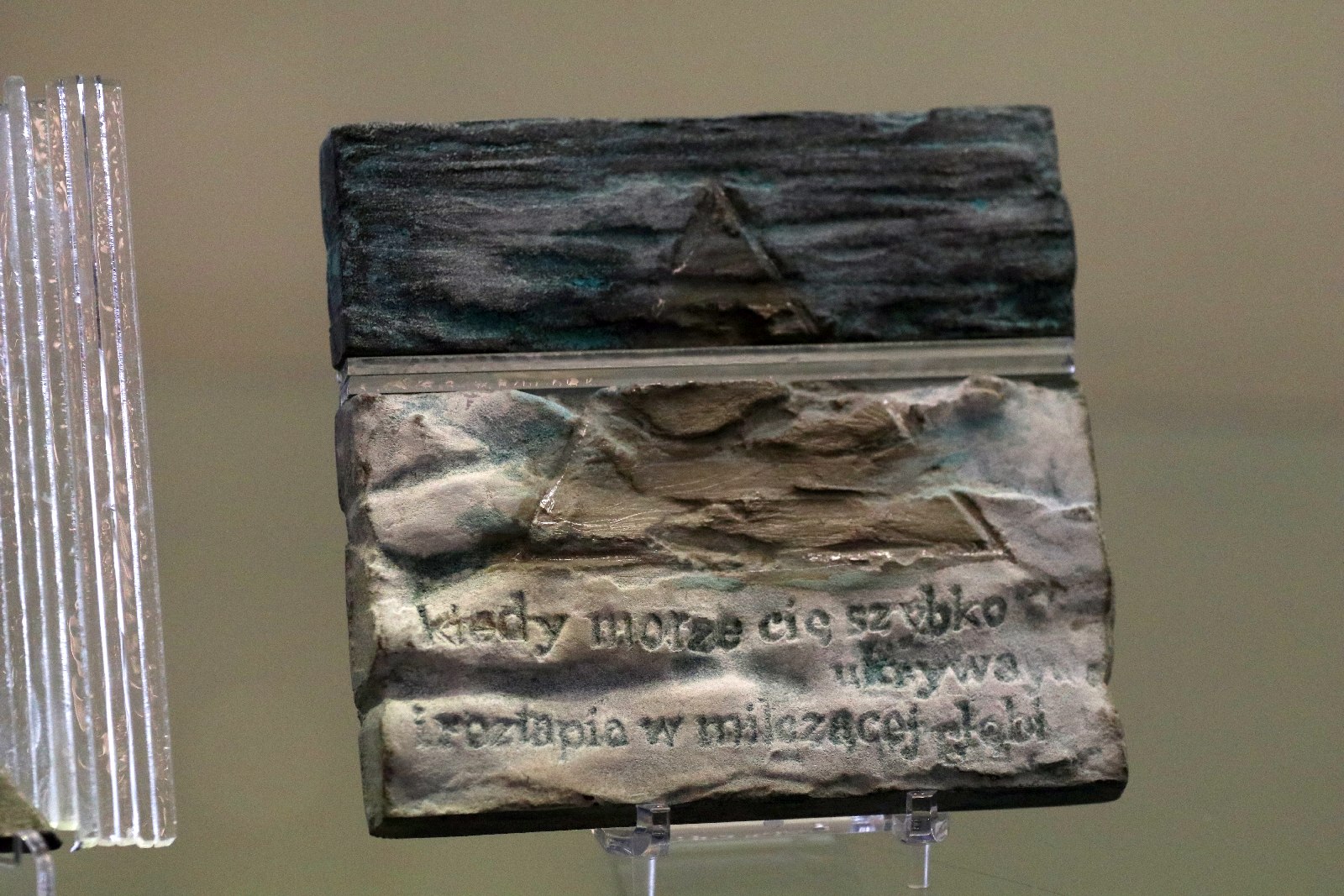 Wystawa pamięci Bernarda Adamowicza w Muzeum Miedzi