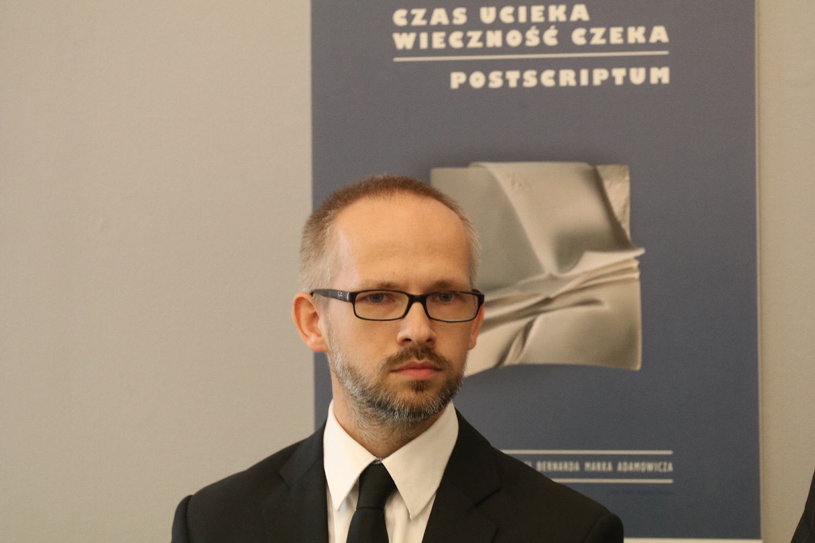 Wystawa pamięci Bernarda Adamowicza w Muzeum Miedzi