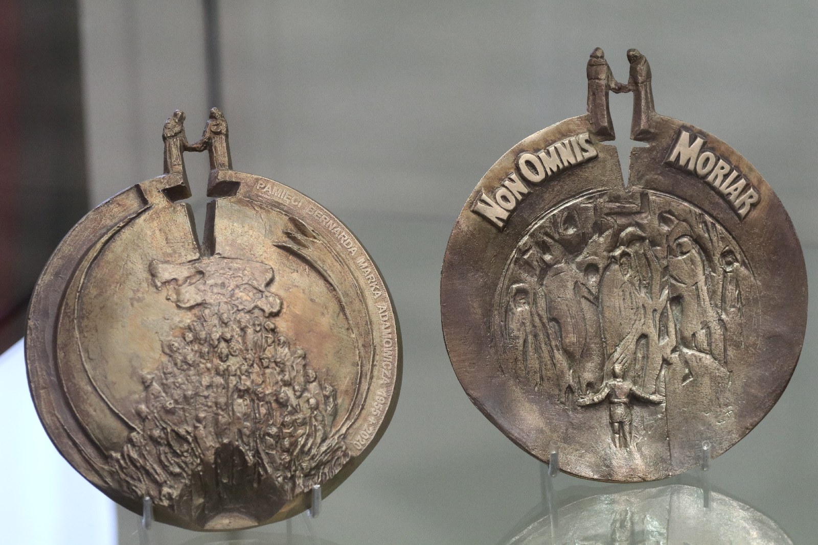 Wystawa pamięci Bernarda Adamowicza w Muzeum Miedzi