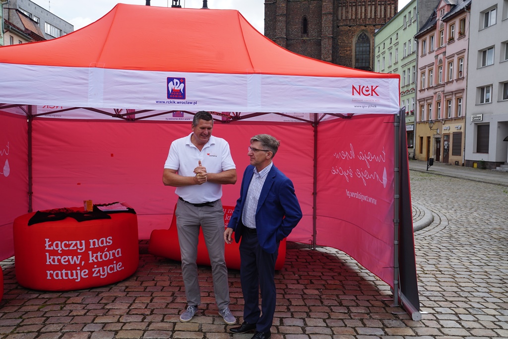 W Chojnowie w szczytnym celu polała się krew