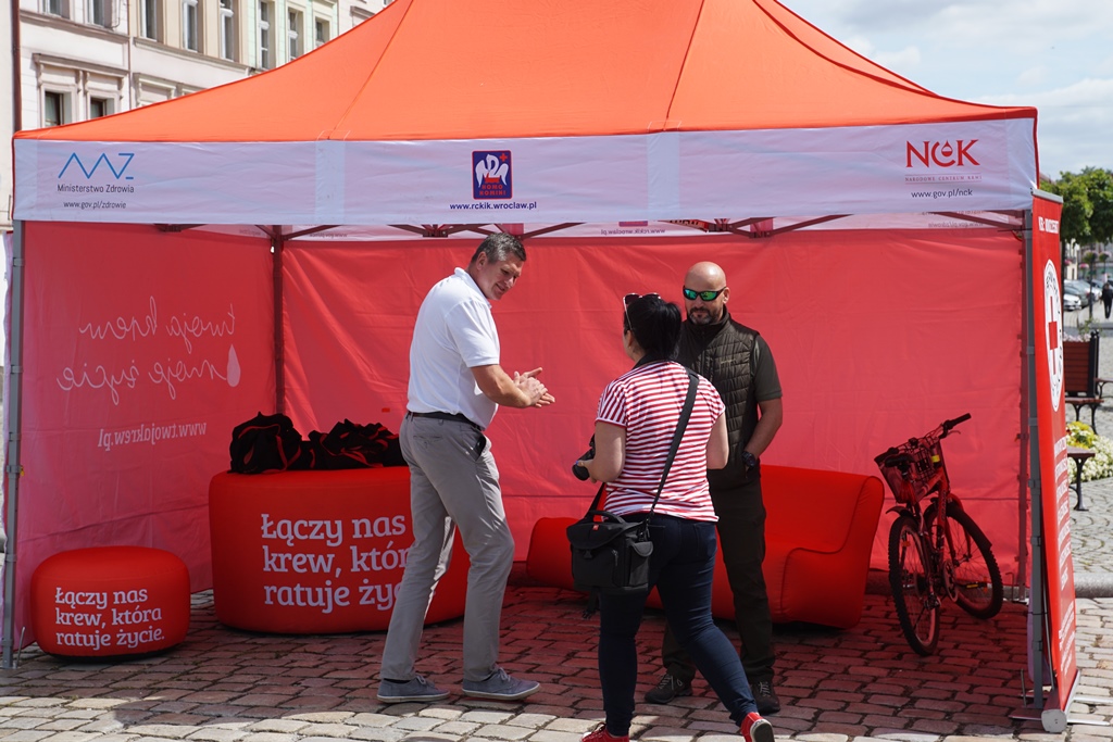 W Chojnowie w szczytnym celu polała się krew