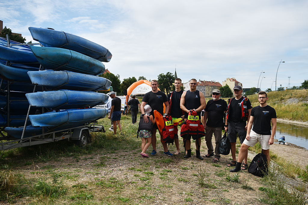 Prawdziwie survivalowy spływ kajakowy po Kaczawie