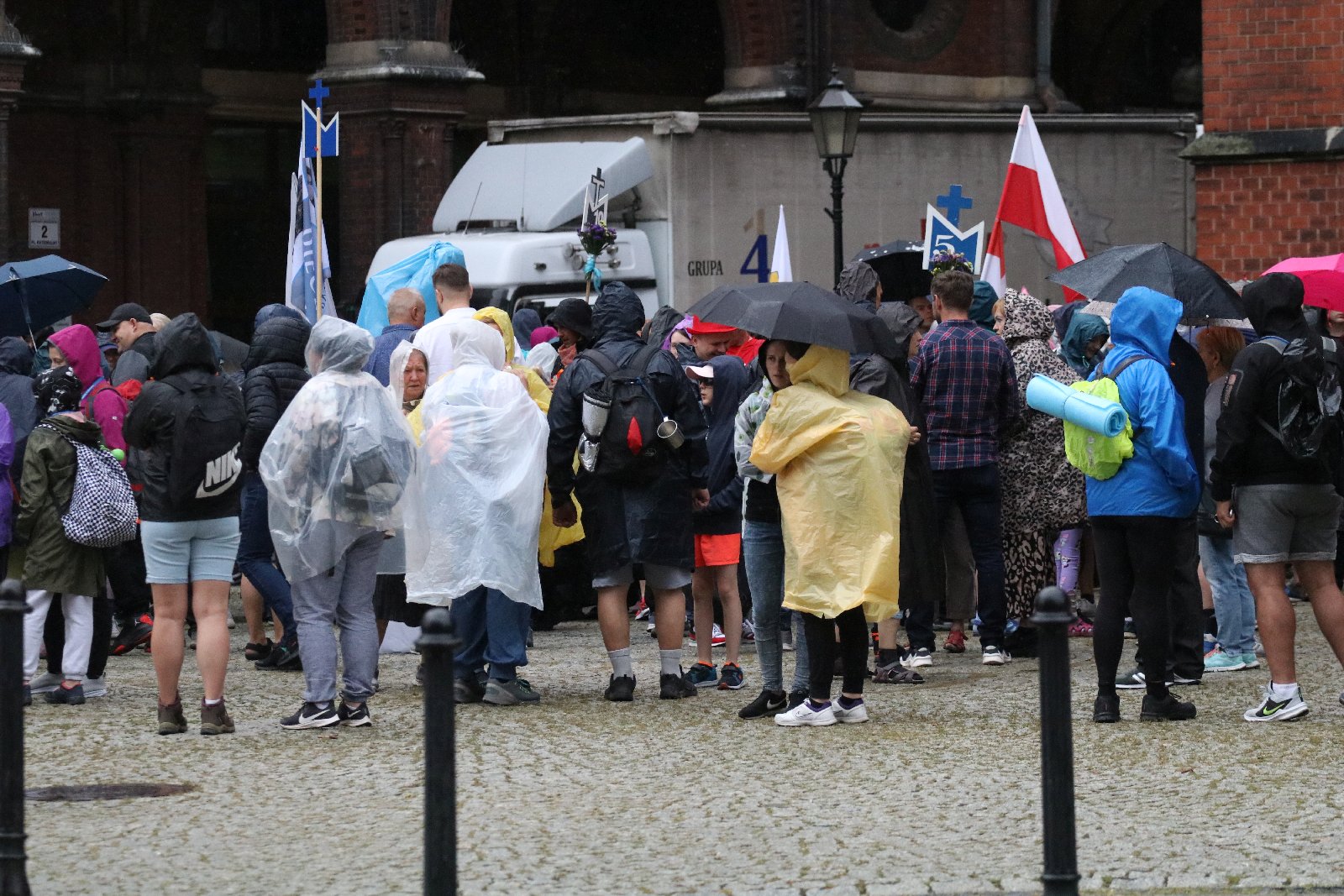 Blisko sześciuset pątników wyruszyło z Legnicy do Częstochowy
