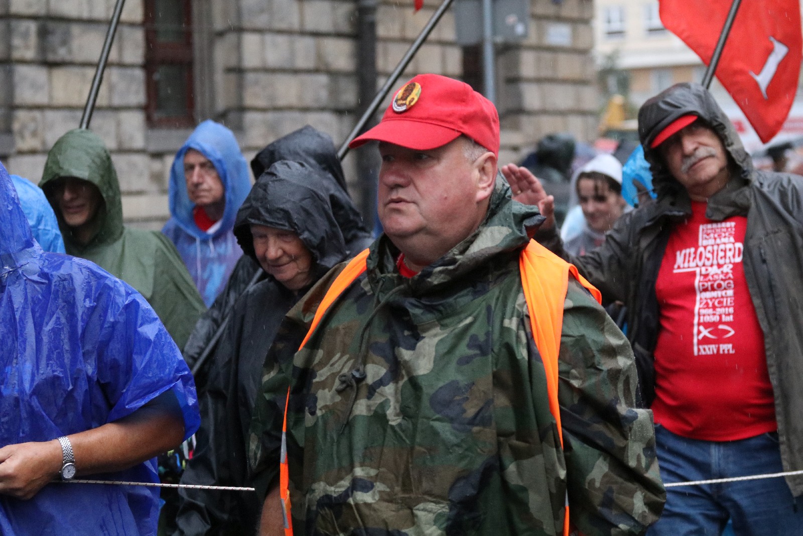 Blisko sześciuset pątników wyruszyło z Legnicy do Częstochowy
