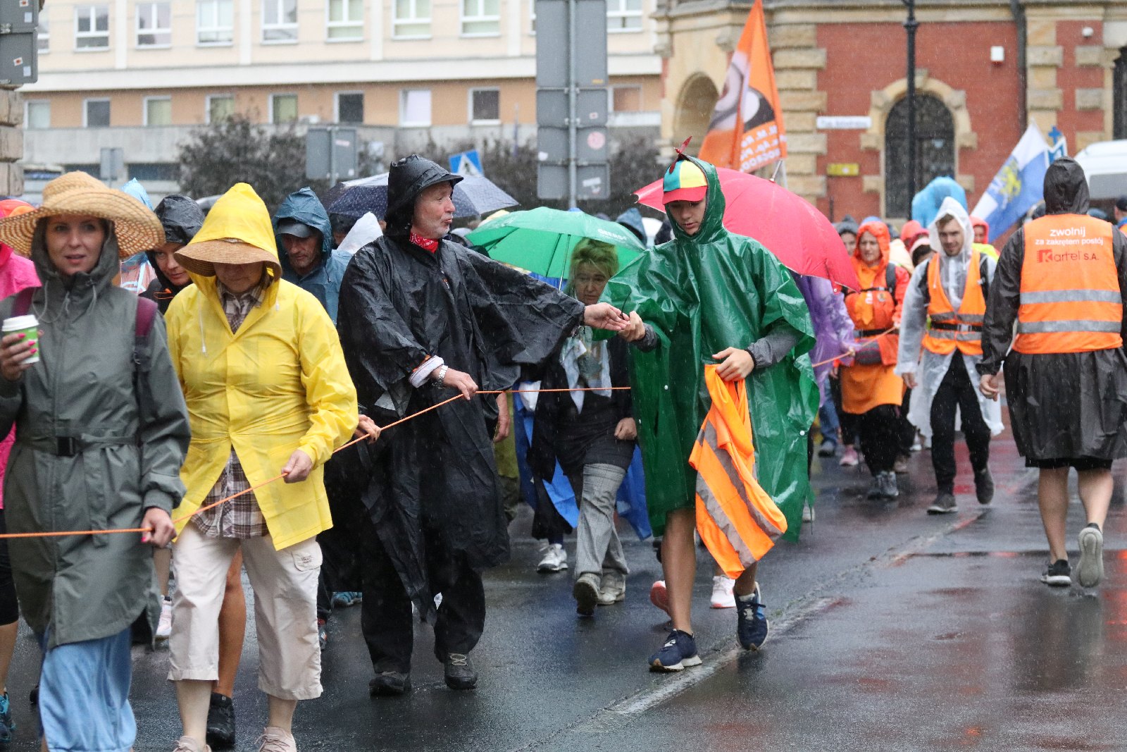 Blisko sześciuset pątników wyruszyło z Legnicy do Częstochowy
