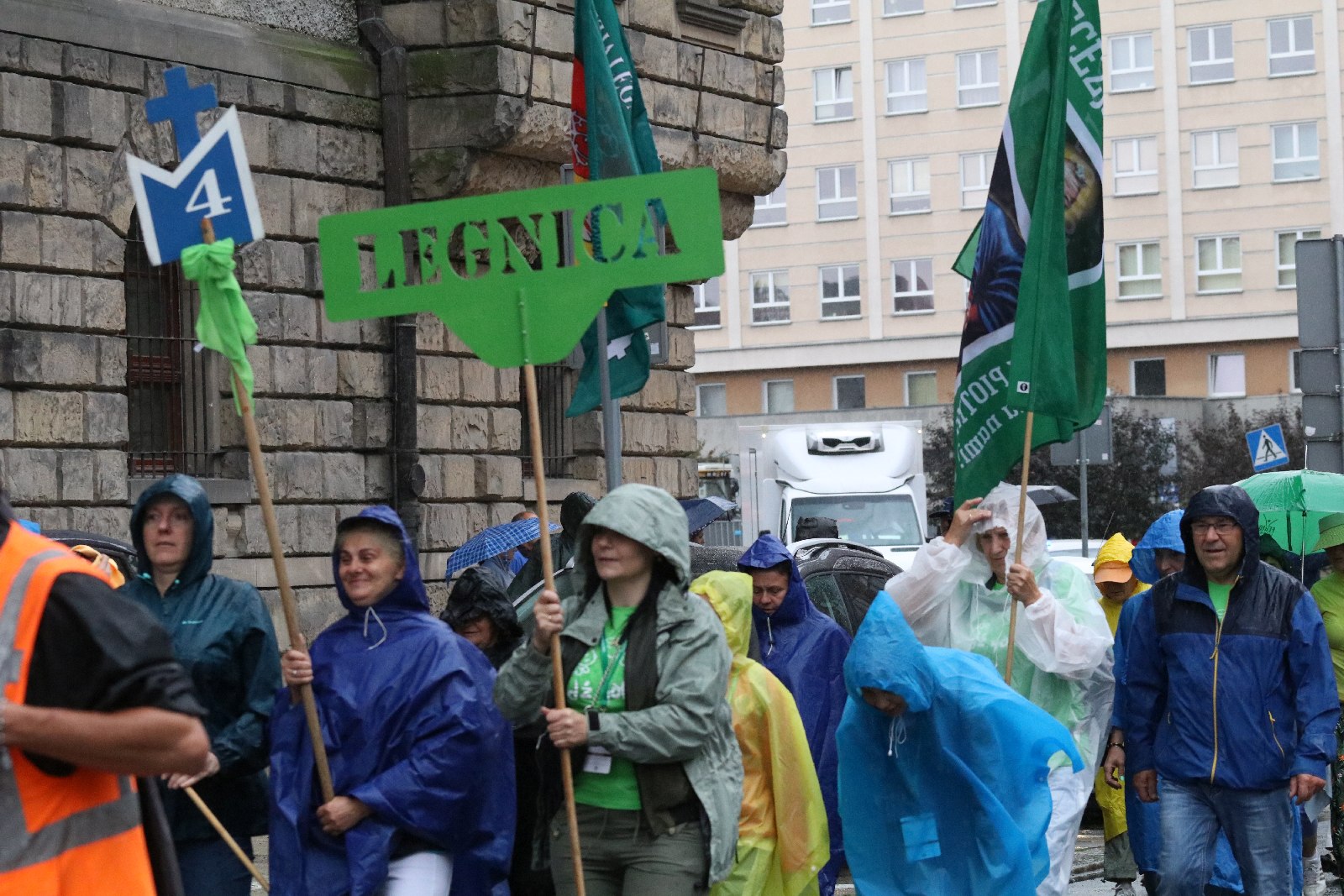 Blisko sześciuset pątników wyruszyło z Legnicy do Częstochowy
