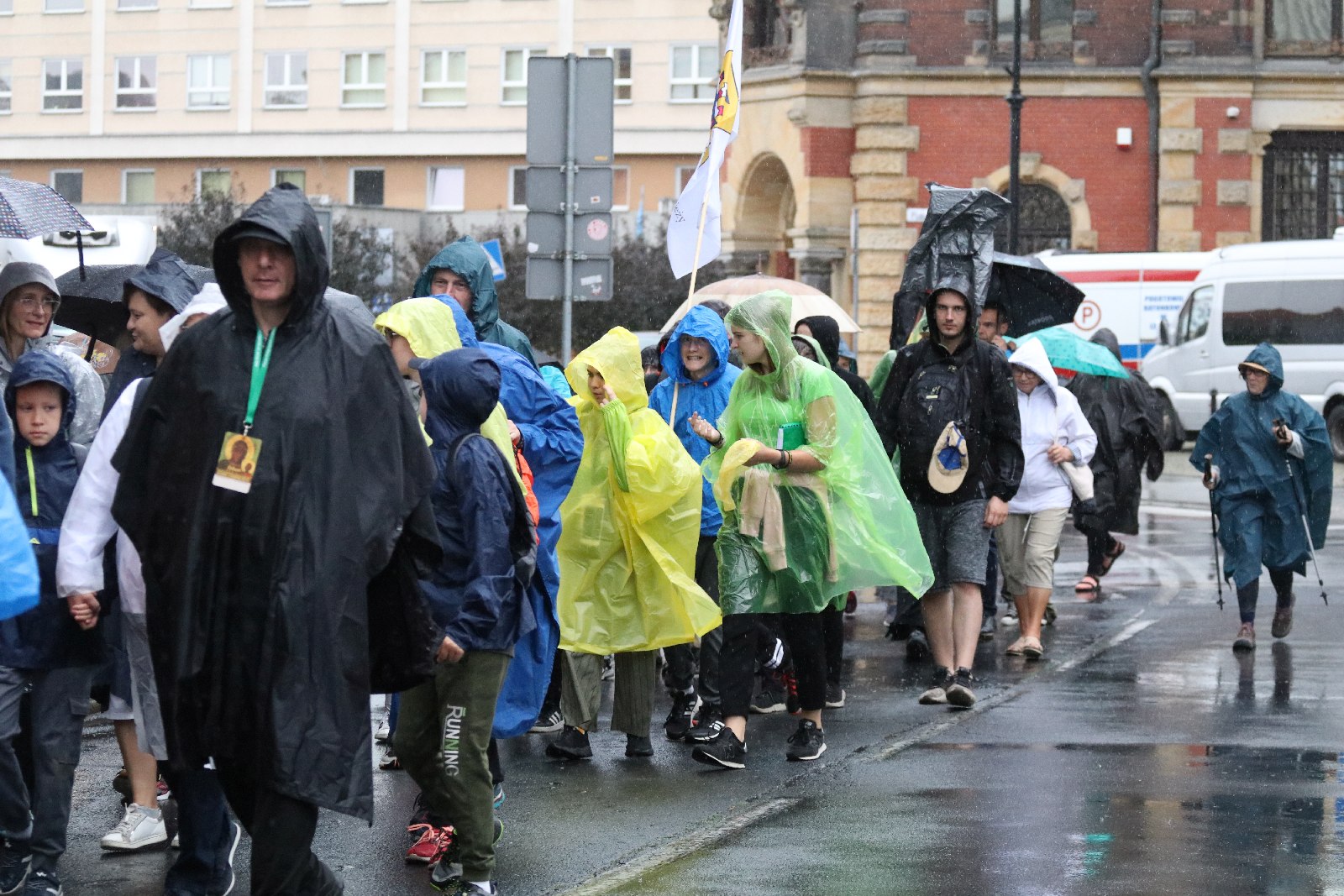 Blisko sześciuset pątników wyruszyło z Legnicy do Częstochowy
