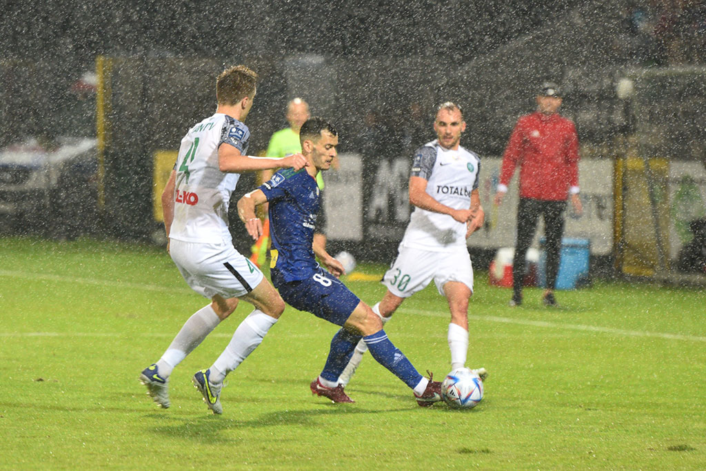 Miedź w trzeciej kolejce Ekstraklasy przegrała z Wartą 1:2
