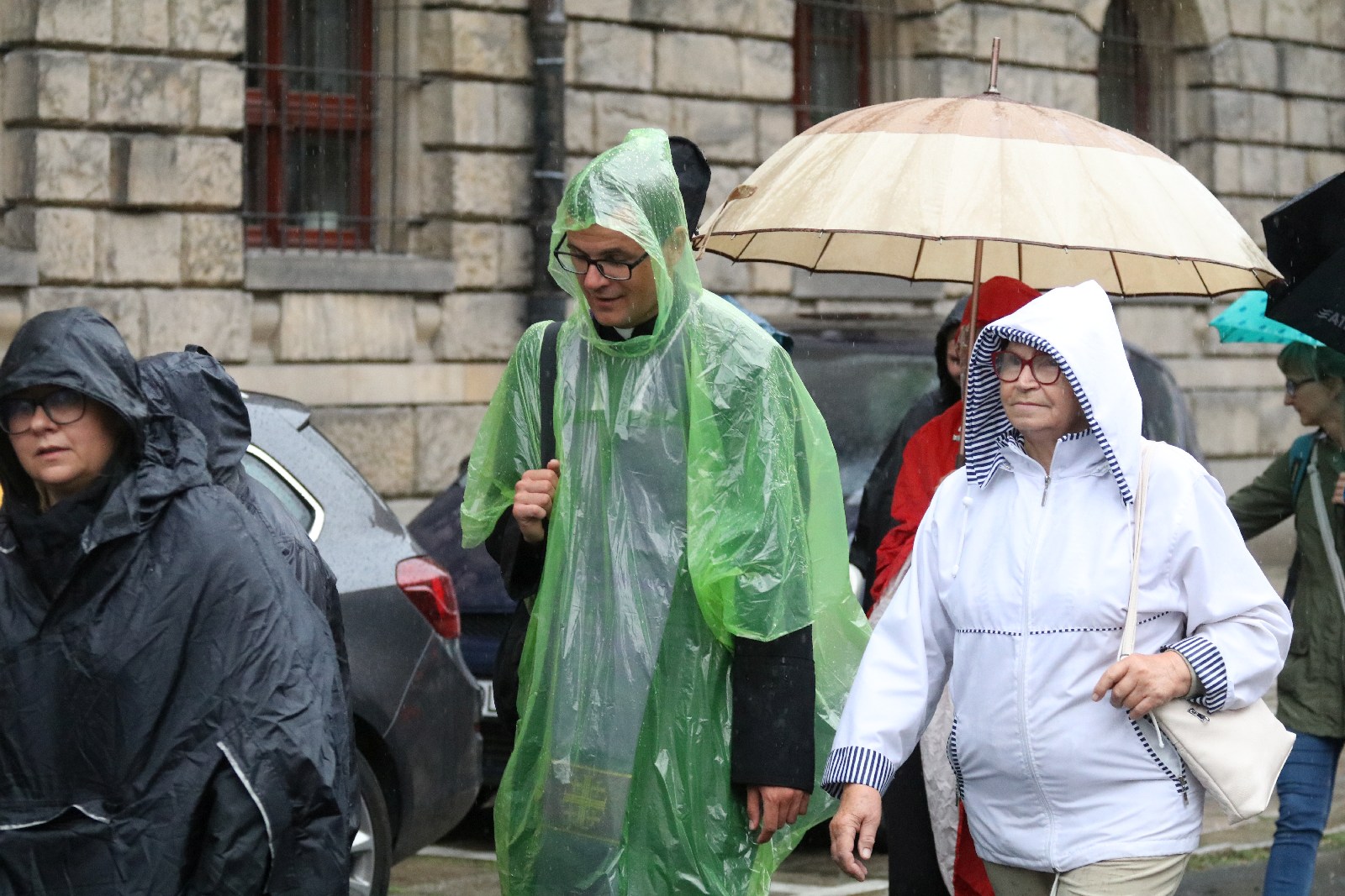 Blisko sześciuset pątników wyruszyło z Legnicy do Częstochowy
