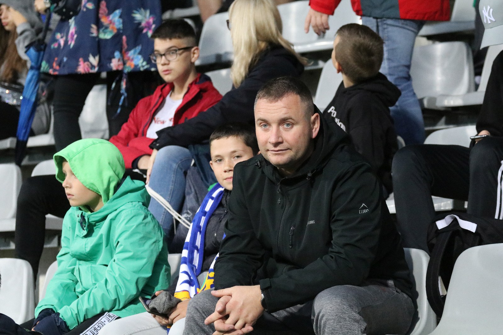 Mimo deszczu na trybunach zasiadło ponad cztery tysiące kibiców