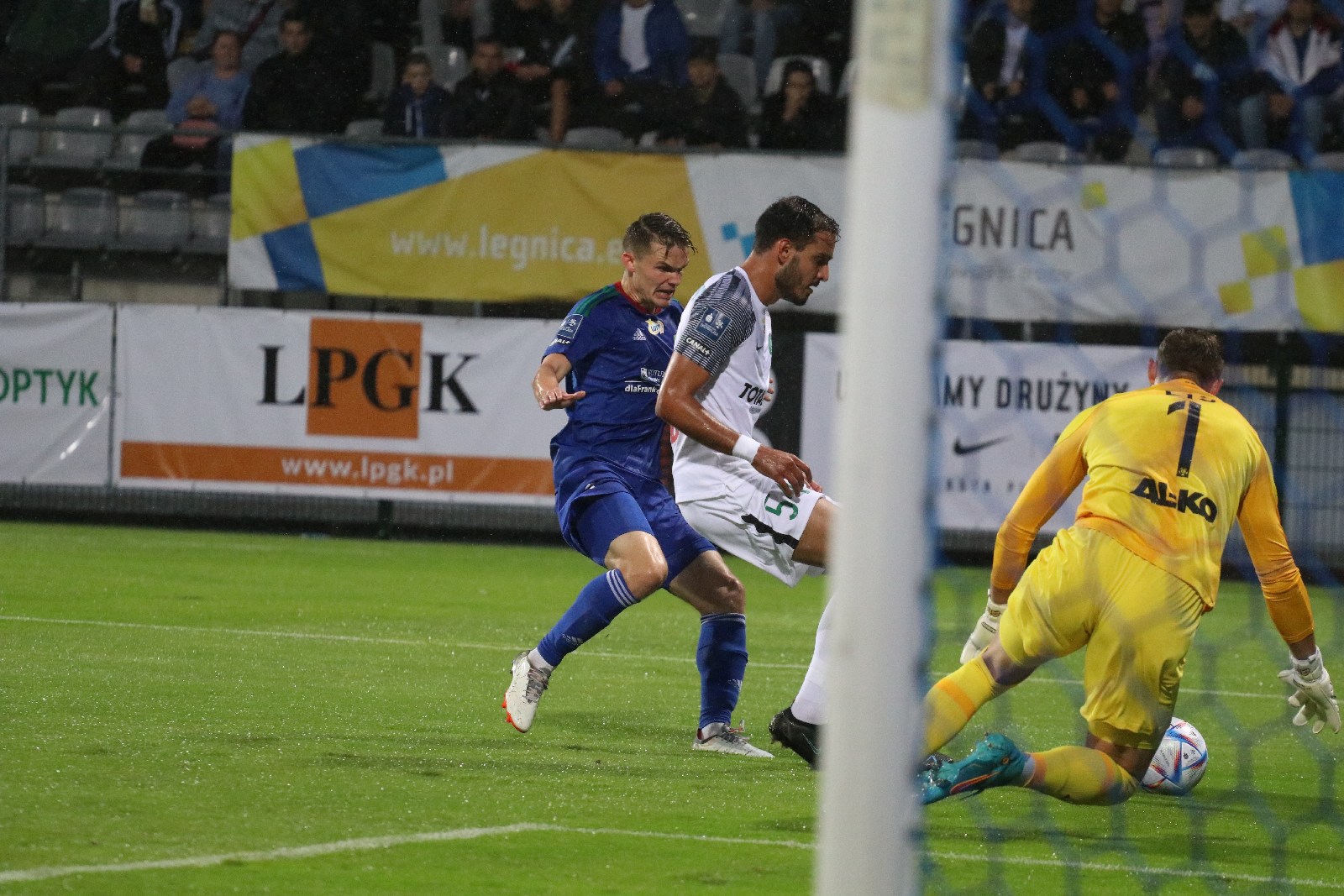 Miedź w trzeciej kolejce Ekstraklasy przegrała z Wartą 1:2