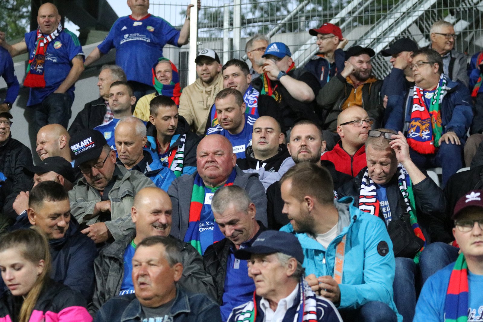 Mimo deszczu na trybunach zasiadło ponad cztery tysiące kibiców