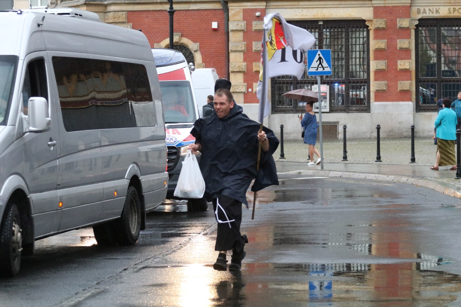 Blisko sześciuset pątników wyruszyło z Legnicy do Częstochowy
