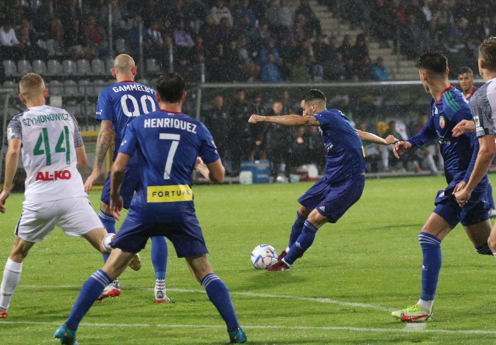 Miedź w trzeciej kolejce Ekstraklasy przegrała z Wartą 1:2