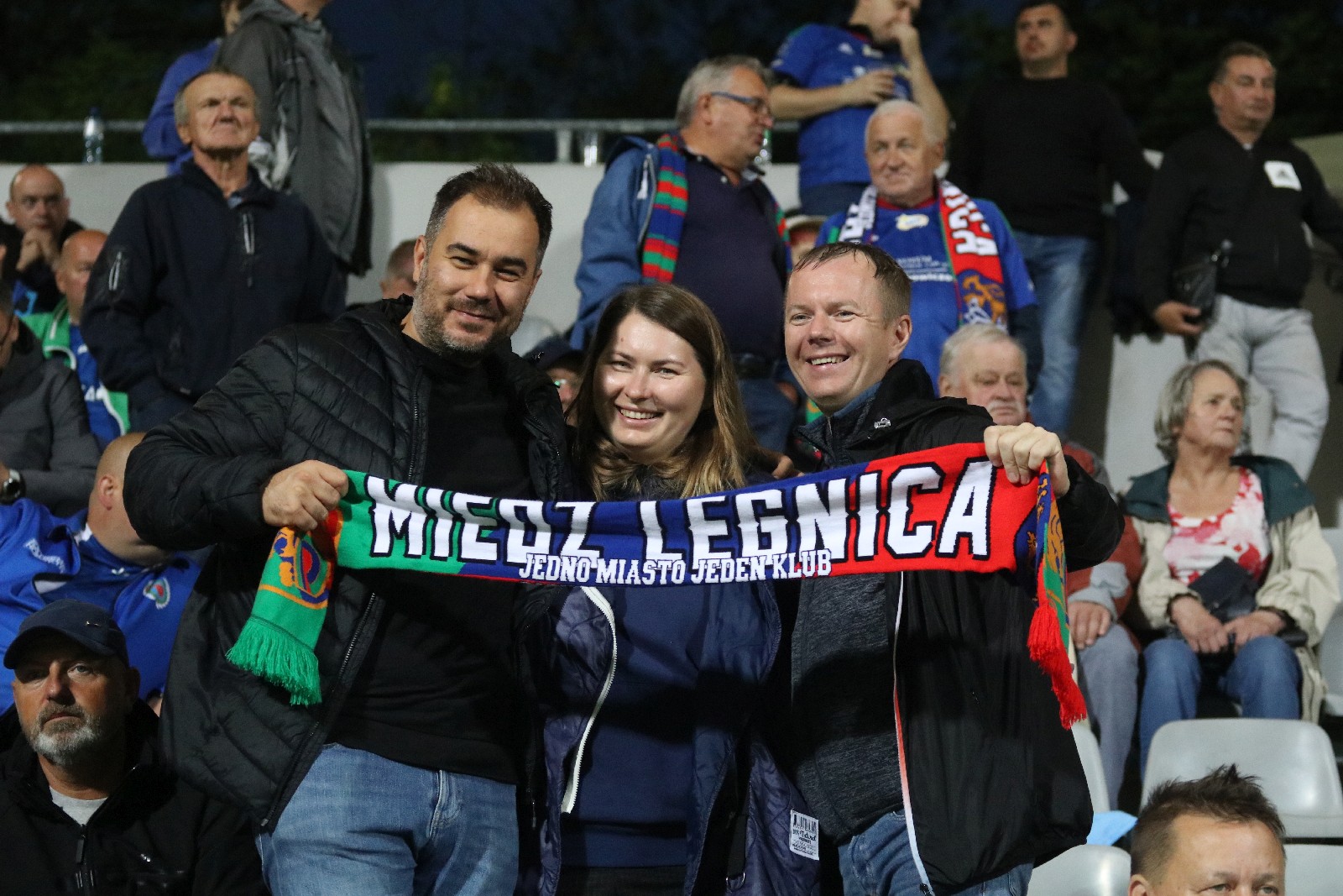 Mimo deszczu na trybunach zasiadło ponad cztery tysiące kibiców