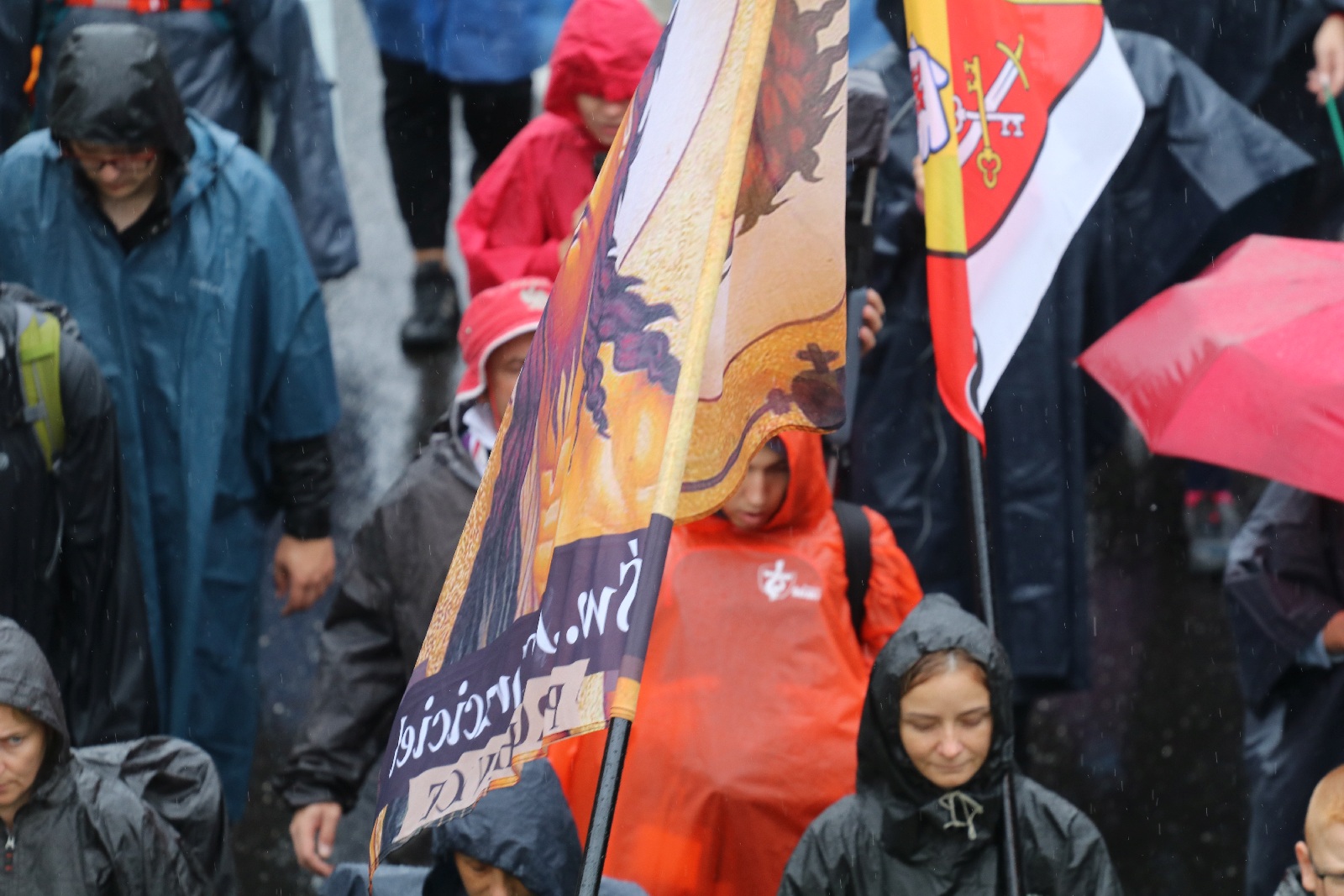 Blisko sześciuset pątników wyruszyło z Legnicy do Częstochowy

