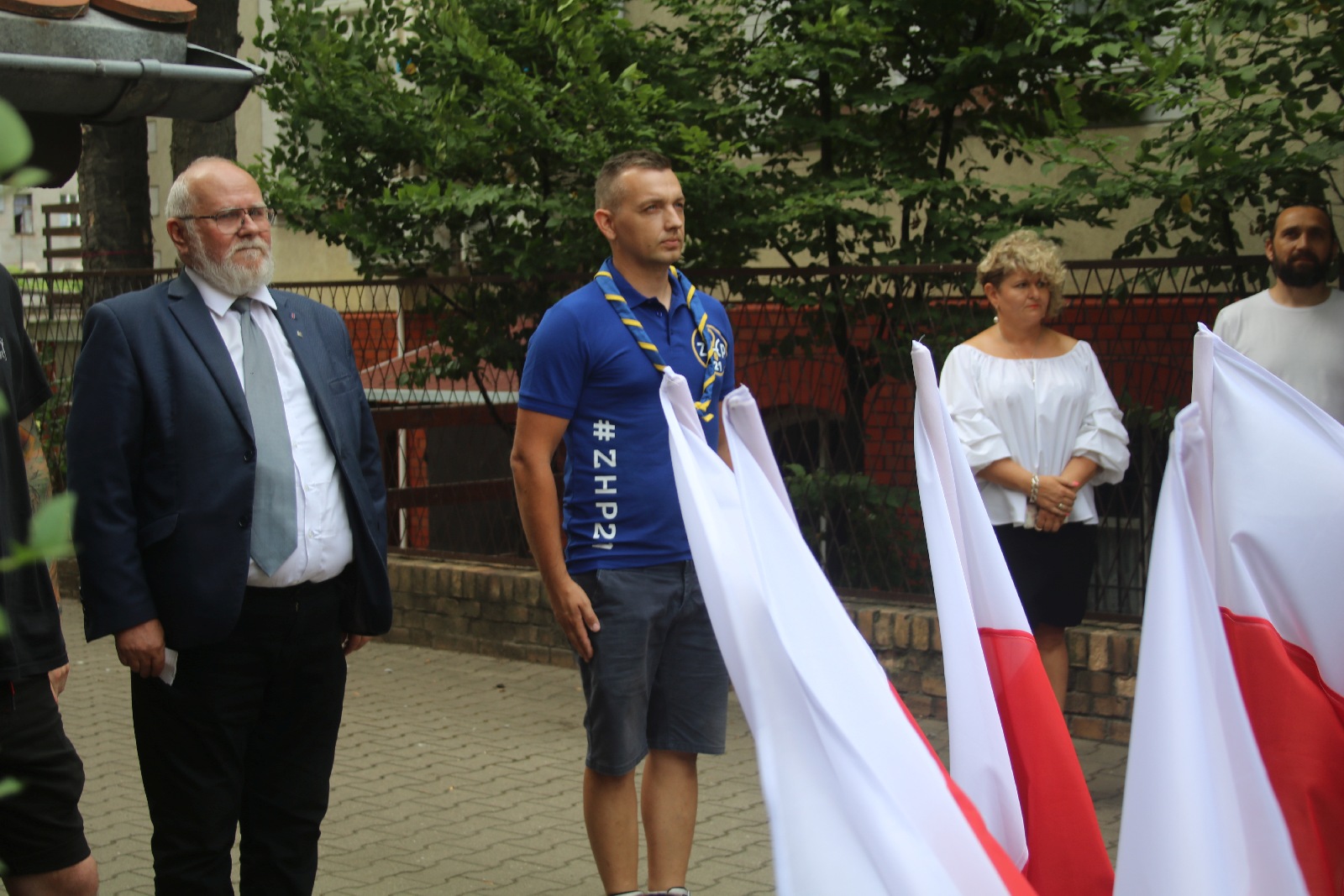 Kilkadziesiąt osób przyszło pod nową tablicę Szarych Szeregów