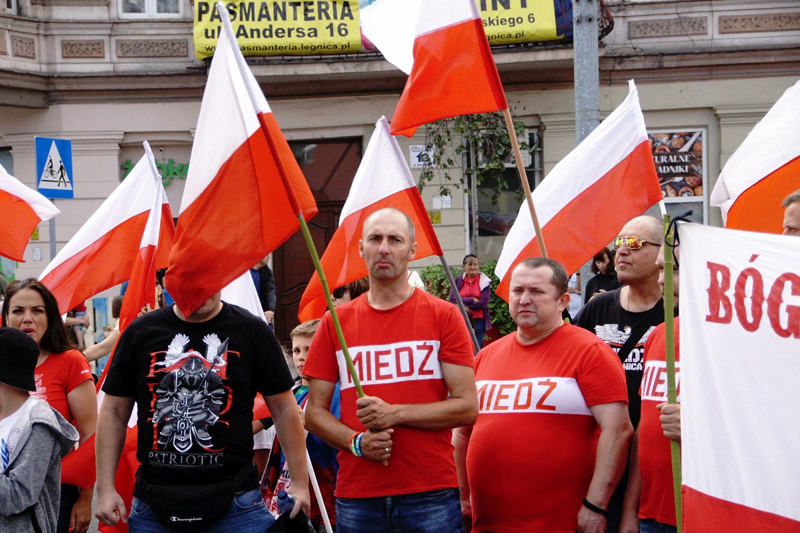 Zablokowali ruch na placu Wilsona aby oddać hołd powstańcom