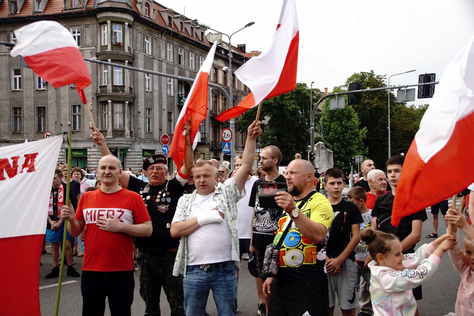 Zablokowali ruch na placu Wilsona aby oddać hołd powstańcom