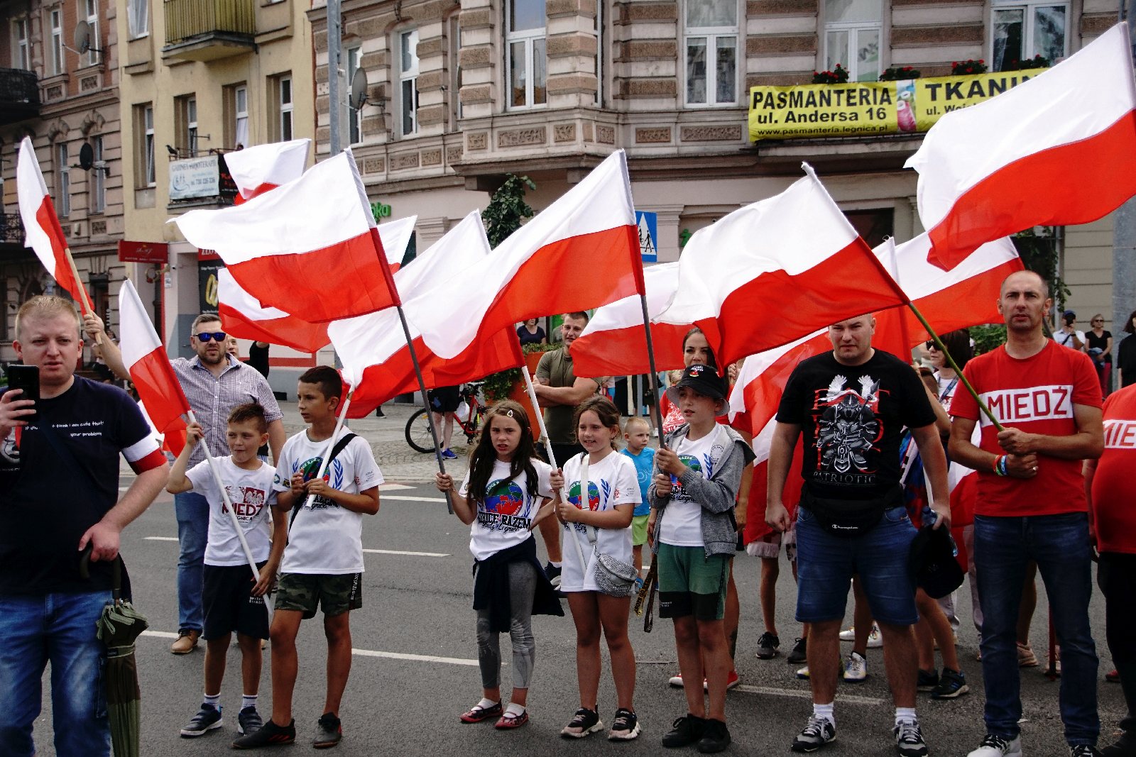 Zablokowali ruch na placu Wilsona aby oddać hołd powstańcom