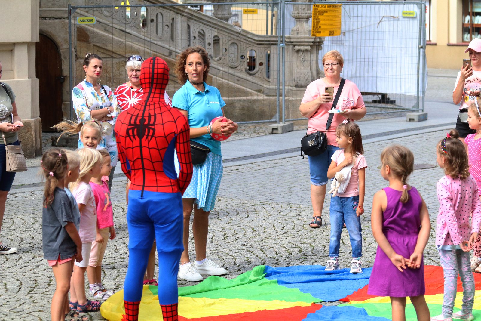 Zabawa z Superbohaterem. Zdrowa Legnica „Moje siódme niebo”