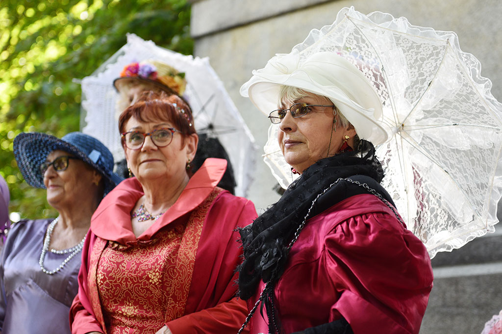 Poznaliśmy historię lwa śpiącego w Parku Miejskim i jego twórcy