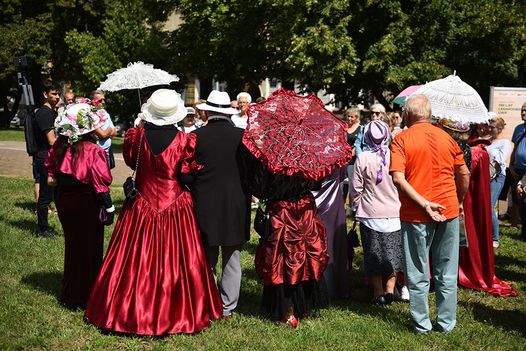 Poznaliśmy historię lwa śpiącego w Parku Miejskim i jego twórcy
