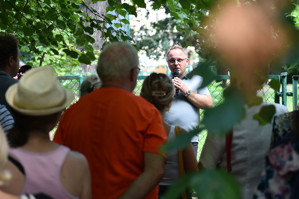 Poznaliśmy historię lwa śpiącego w Parku Miejskim i jego twórcy