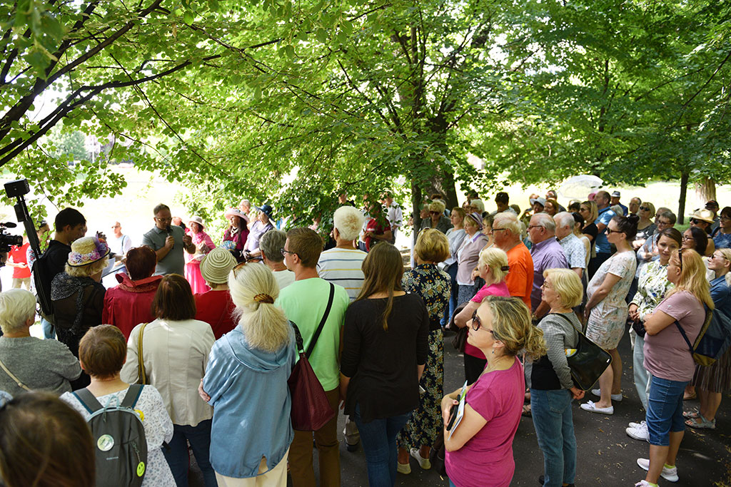 Poznaliśmy historię lwa śpiącego w Parku Miejskim i jego twórcy