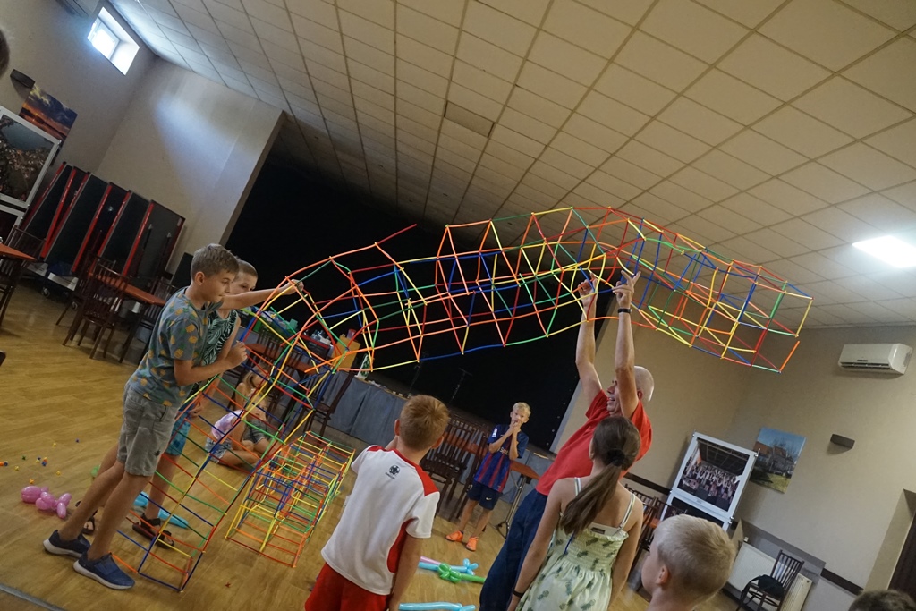 Półkolonie w Kunicach osiągnęły półmetek. Tak się bawiły dzieci