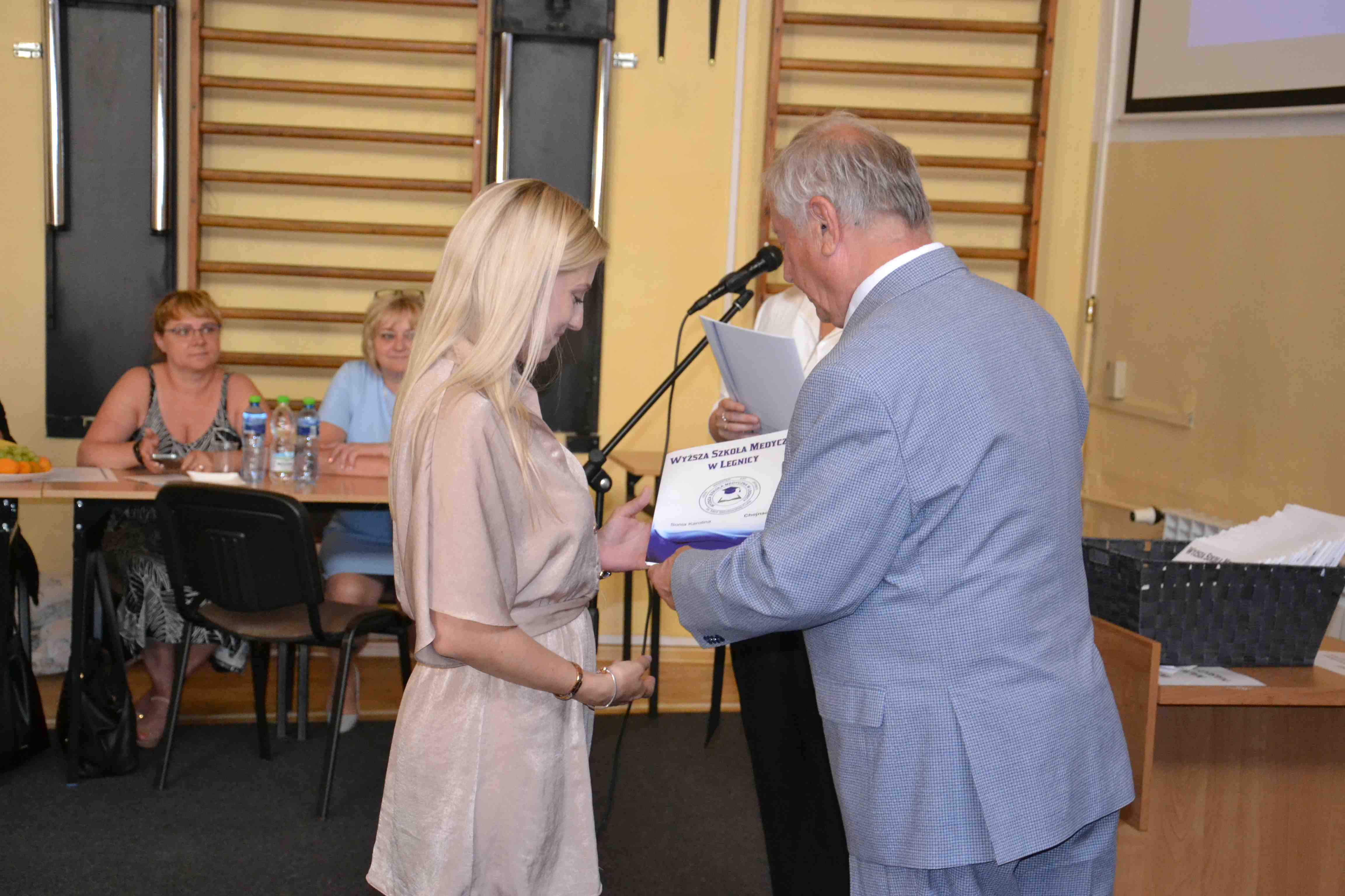 Dyplomatorium absolwentów rocznika 2022 w WSM w Legnicy