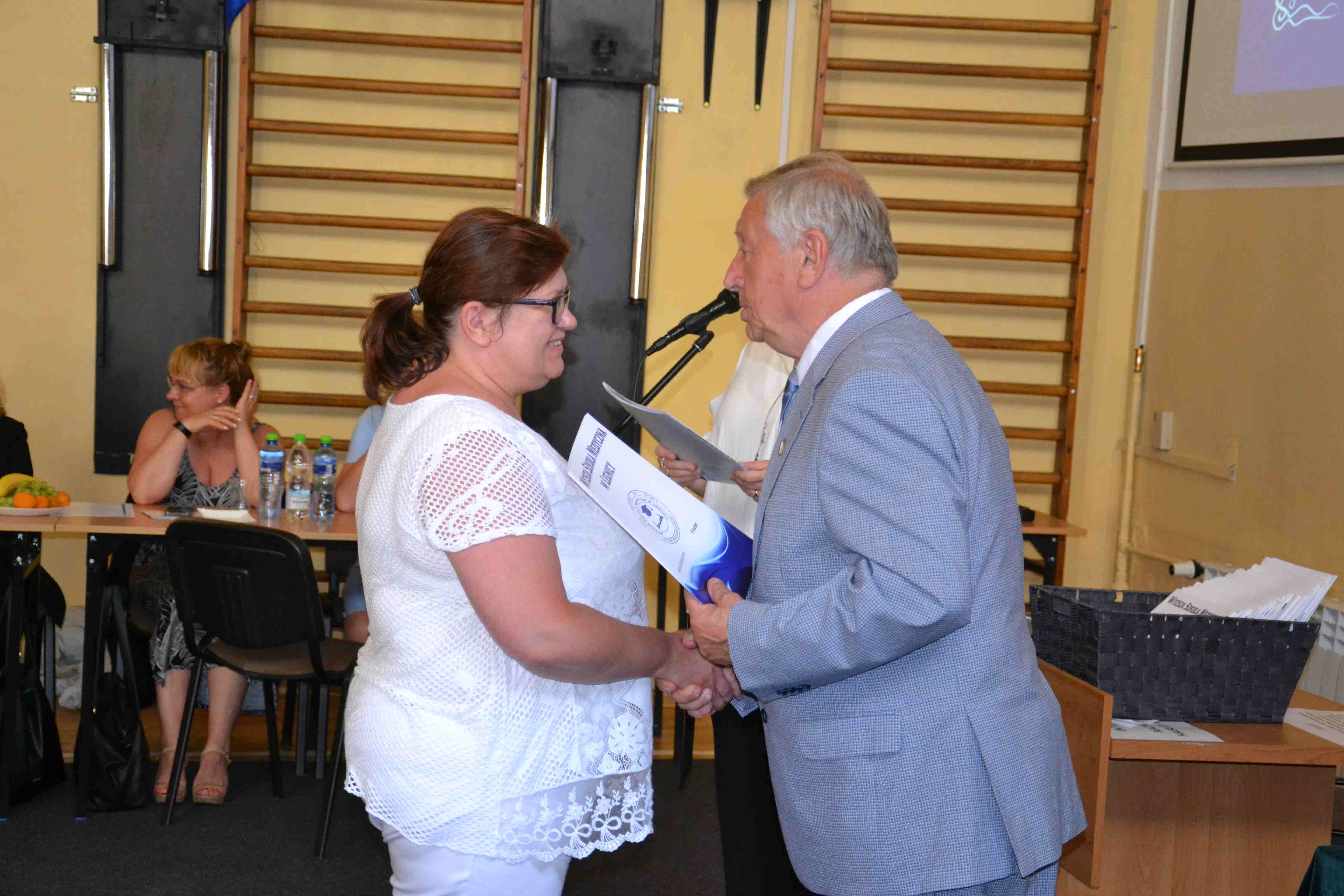 Dyplomatorium absolwentów rocznika 2022 w WSM w Legnicy