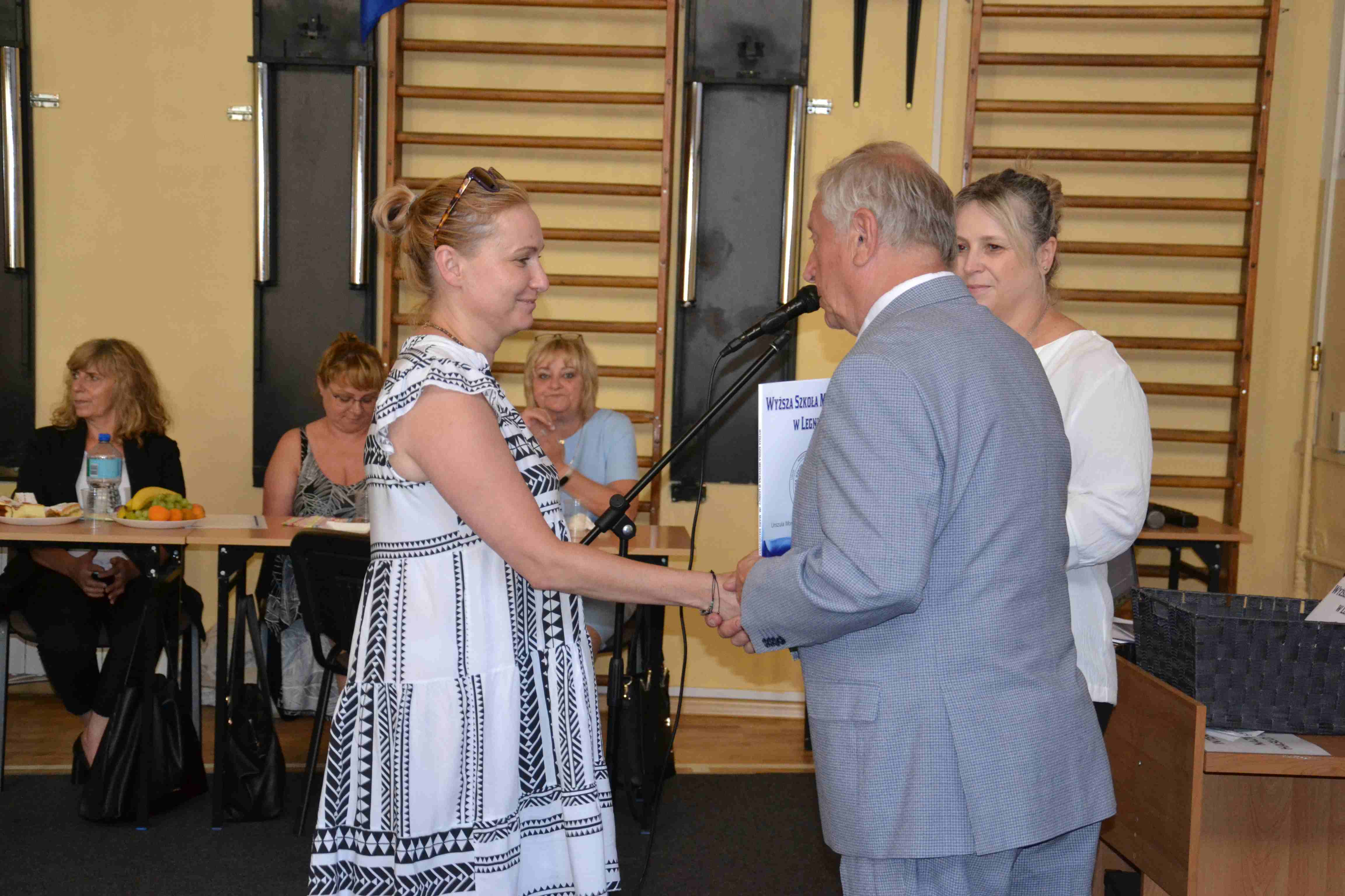 Dyplomatorium absolwentów rocznika 2022 w WSM w Legnicy