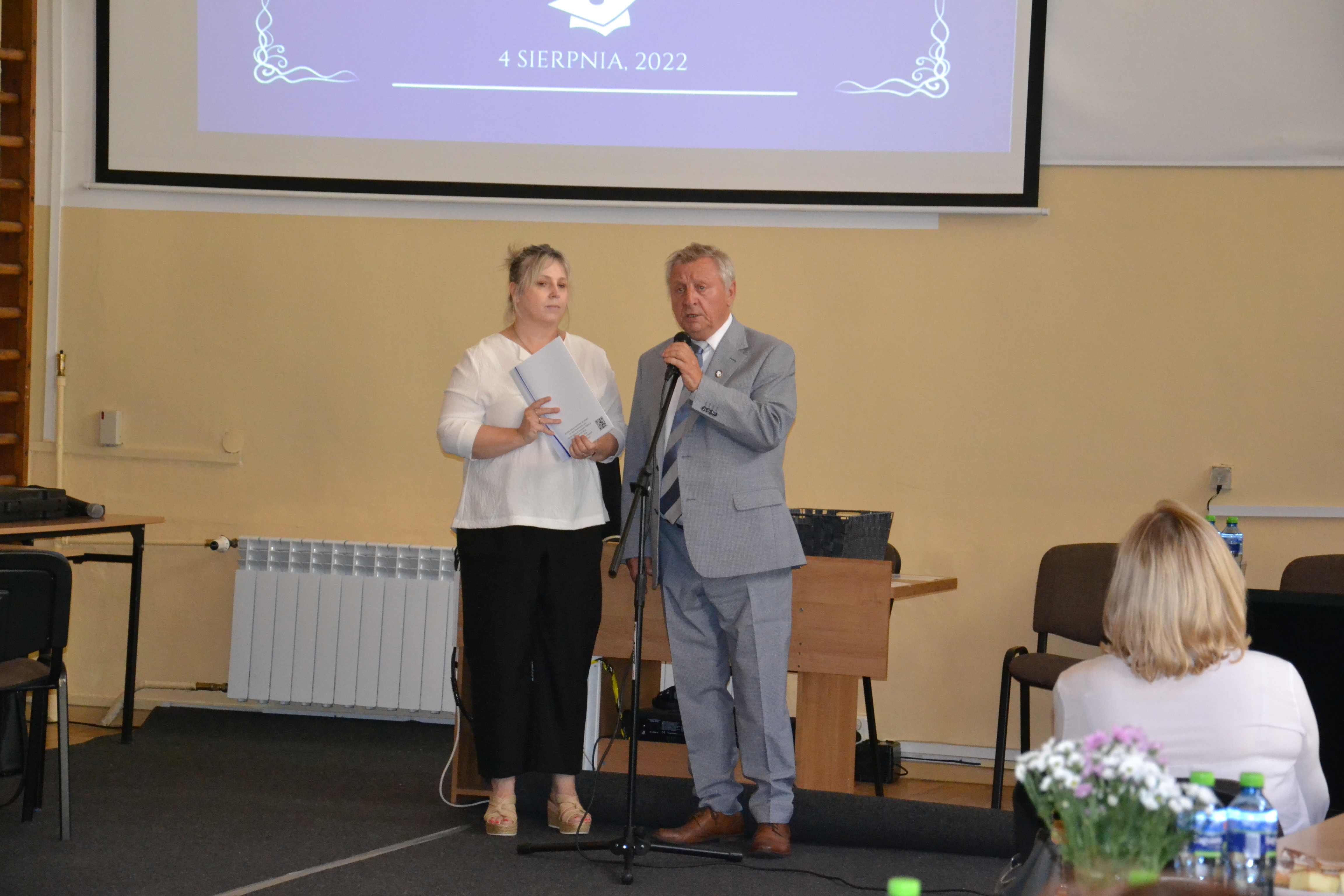 Dyplomatorium absolwentów rocznika 2022 w WSM w Legnicy