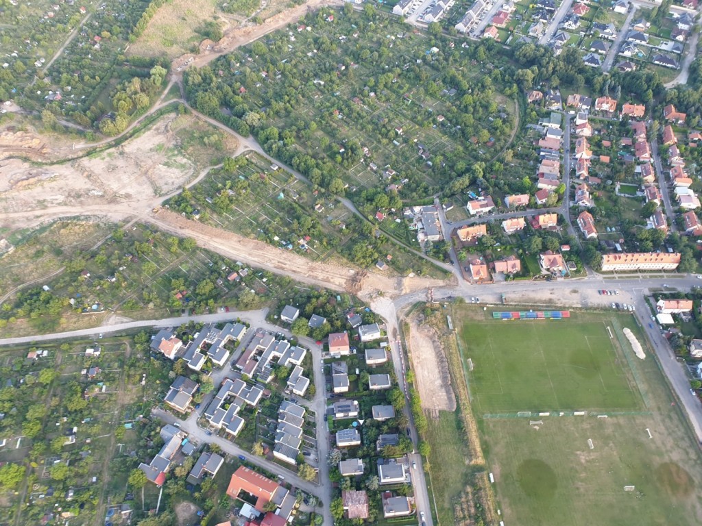 Tak przebiega praca na budowie zbiorczej drogi południowej