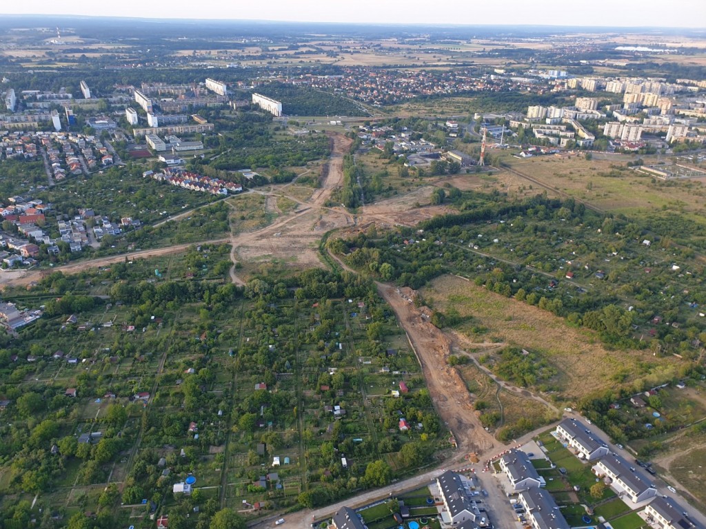 Tak przebiega praca na budowie zbiorczej drogi południowej