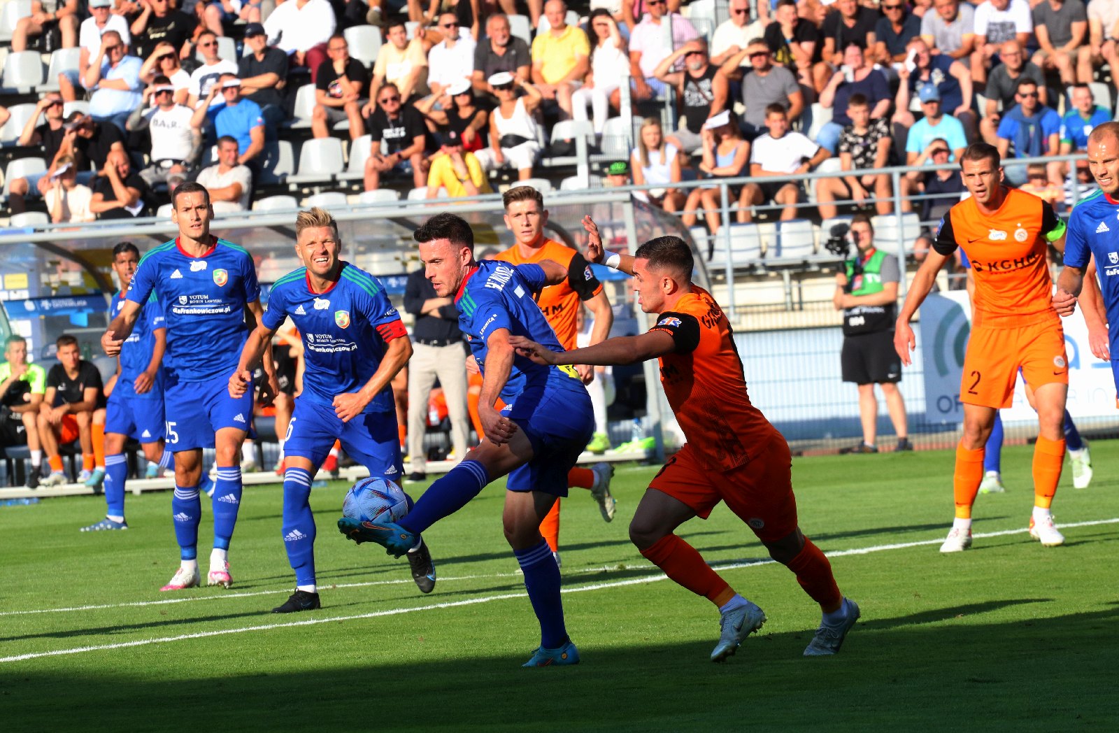 Miedź Legnica przegrywa derby z Zagłębiem Lubin