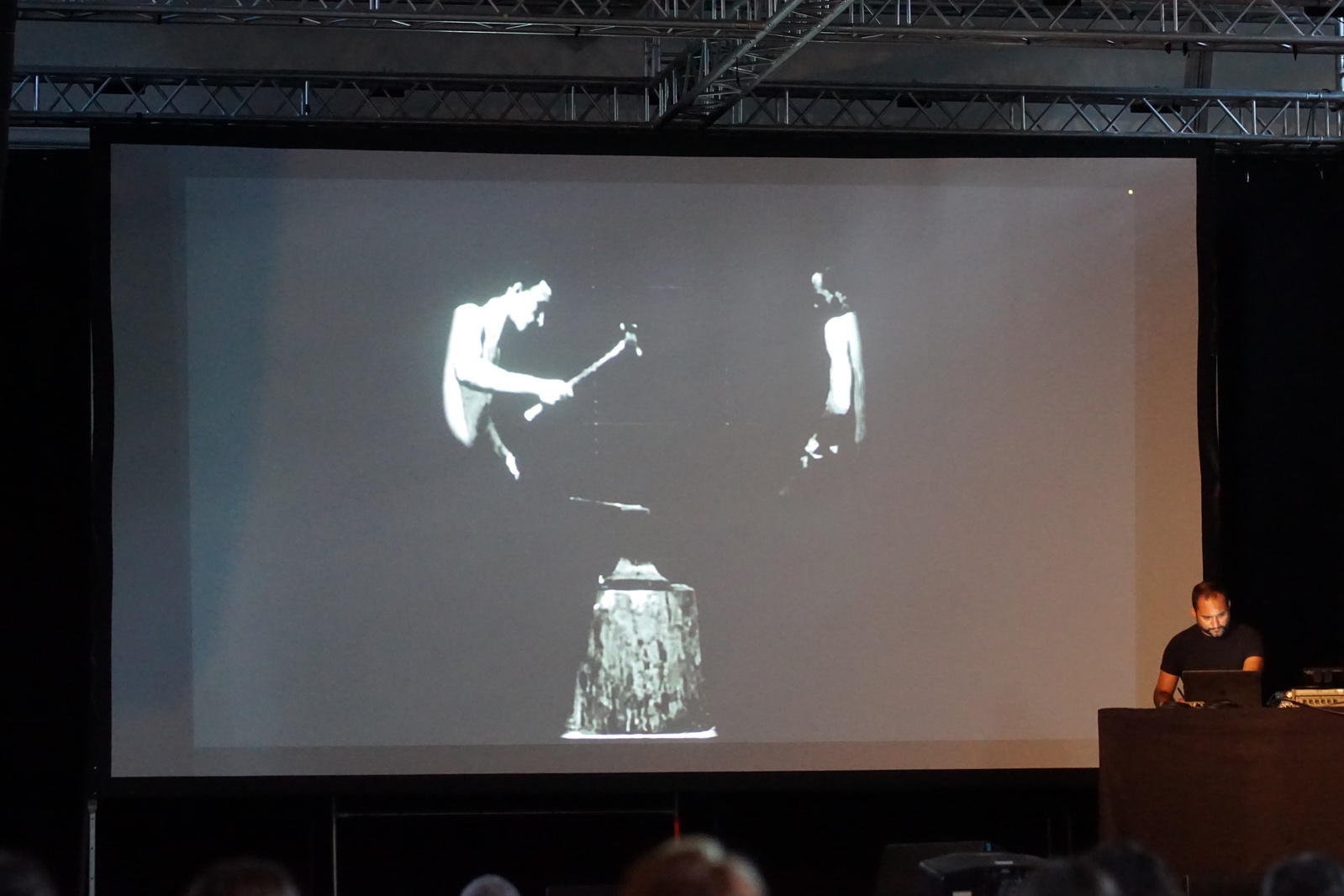 „Muybridge - reminiscencje” performans audiowizualny