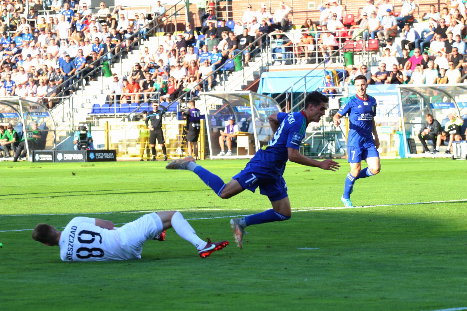Miedź Legnica przegrywa derby z Zagłębiem Lubin