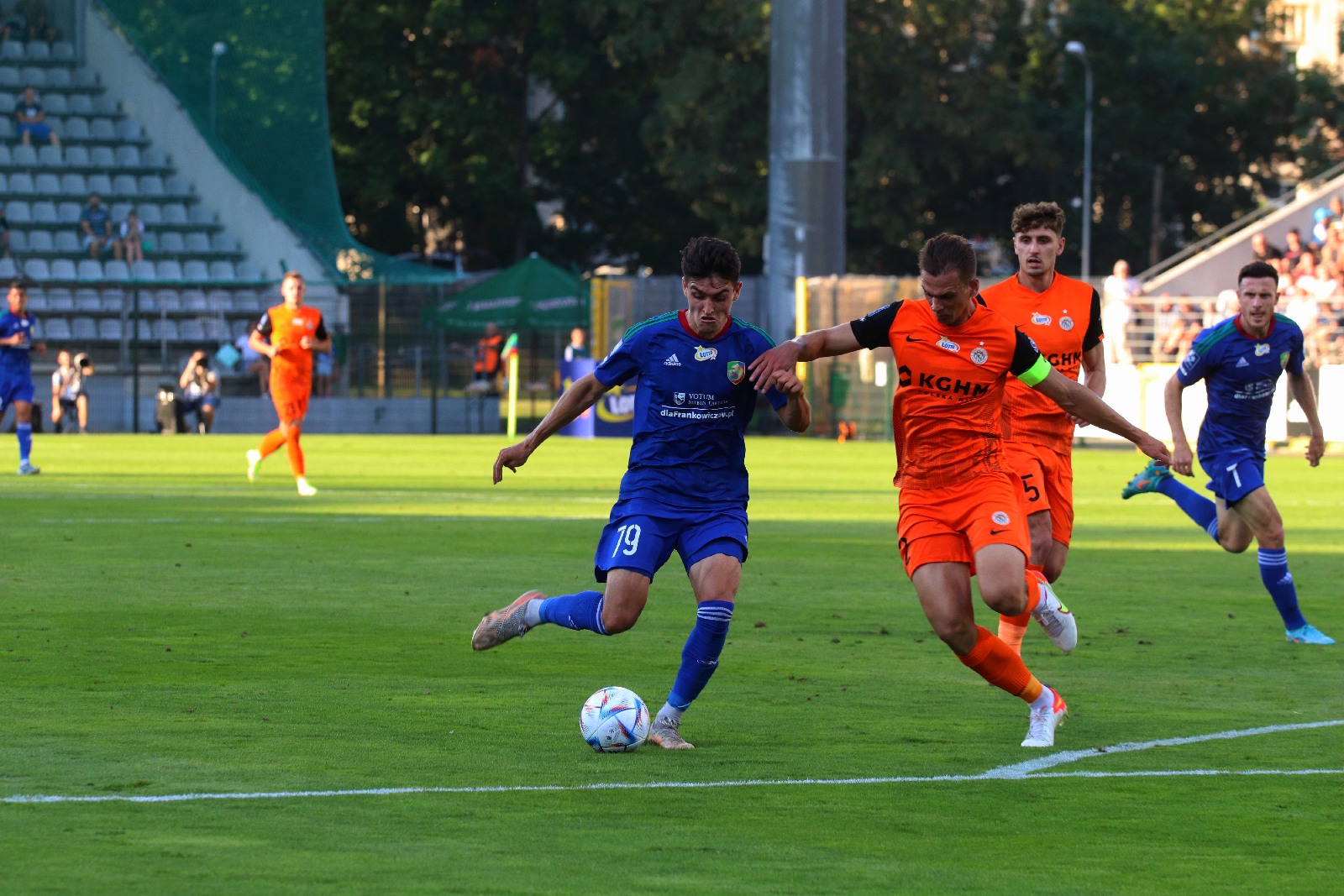 Miedź Legnica przegrywa derby z Zagłębiem Lubin