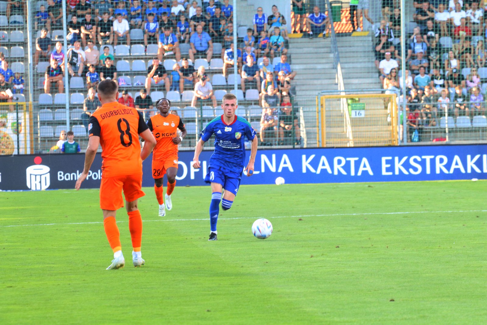 Miedź Legnica przegrywa derby z Zagłębiem Lubin