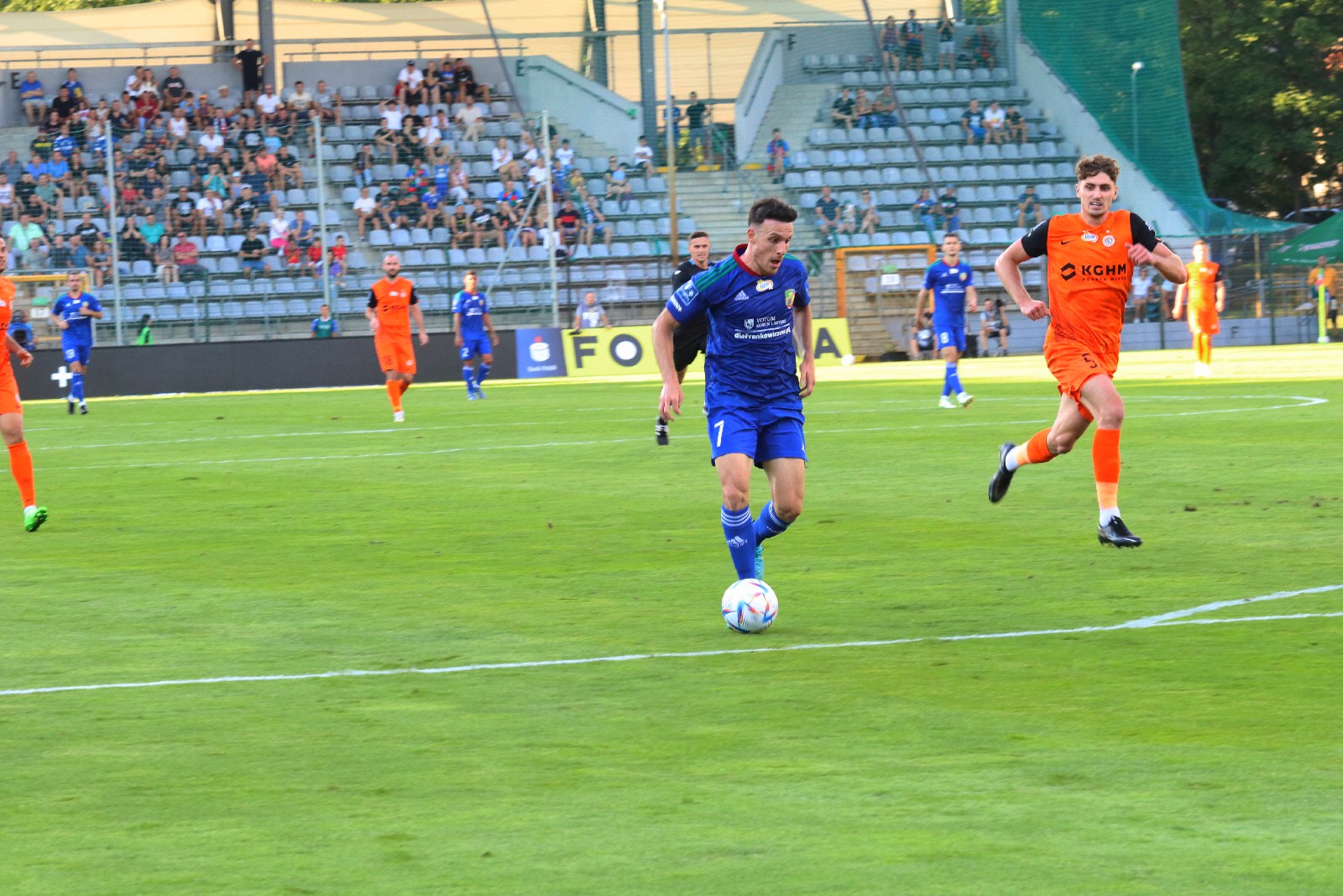 Miedź Legnica przegrywa derby z Zagłębiem Lubin